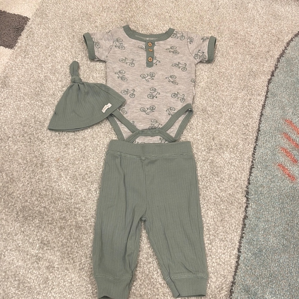 Adorable set!